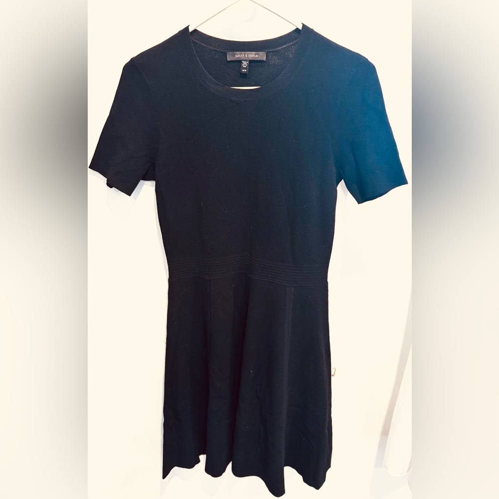 Judith & Charles stretch knit fitted flare black mini dress tunic party office M